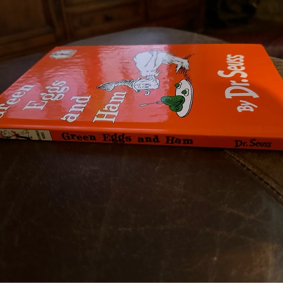 Classic “ Green Eggs and Ham” Dr Seuss children’s book. Excellent condition - Picture 2 of 5